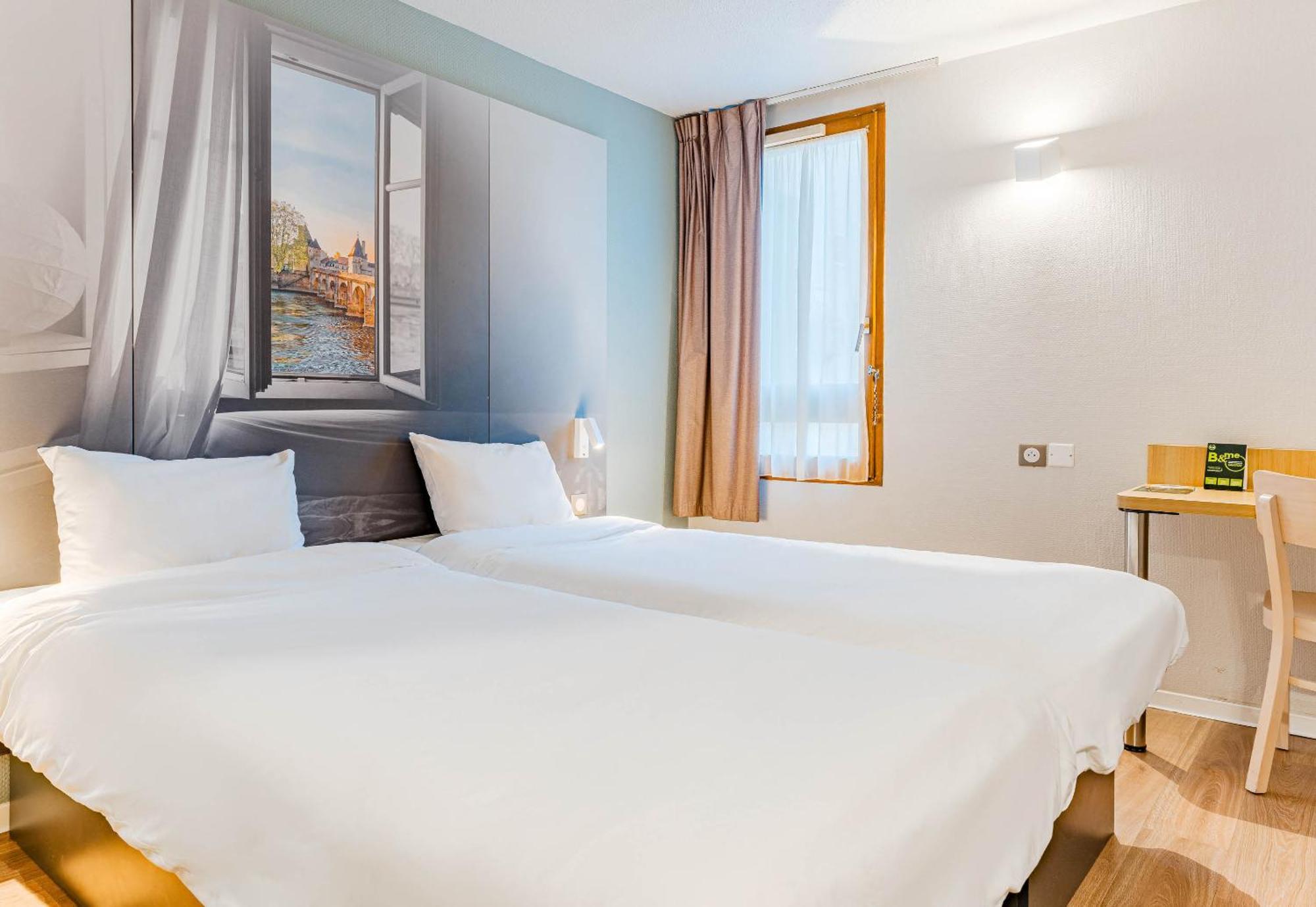 B&B Hôtel Chatellerault Hotel