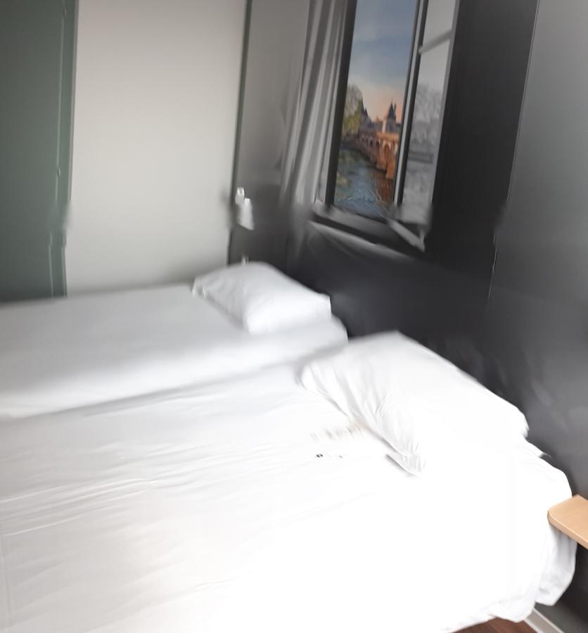 B&B Hôtel Chatellerault Hotel