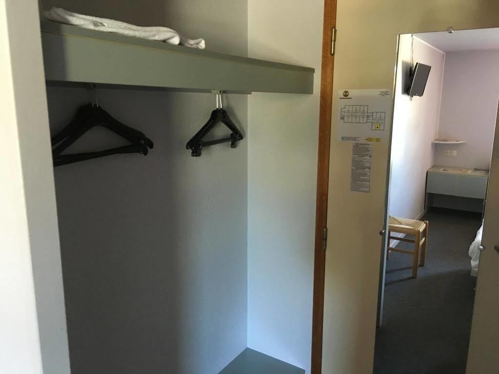 B&B Hotel Chatellerault Hotel 2*