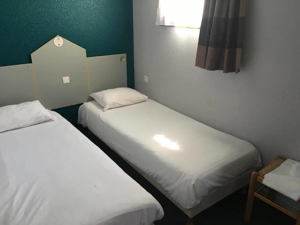 Hotel B&B Hotel Chatellerault 2*